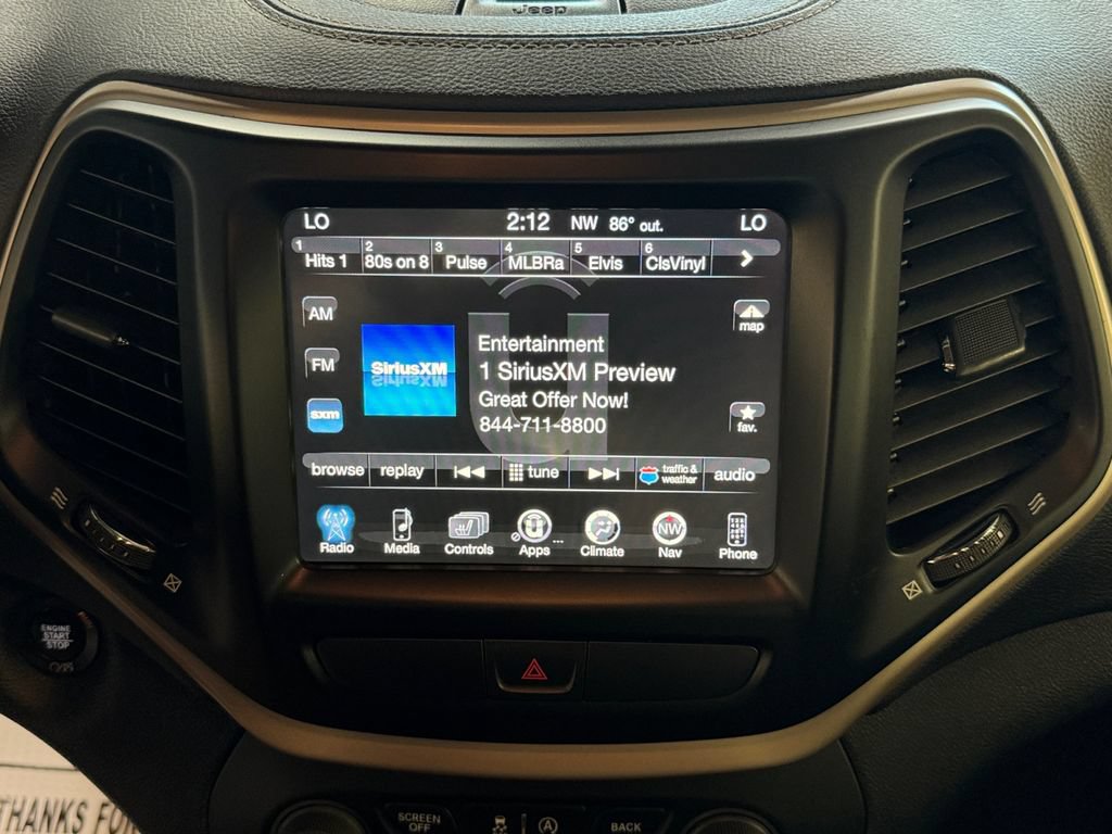 Used 2017 Jeep Cherokee Limited AWD/4WD image 17