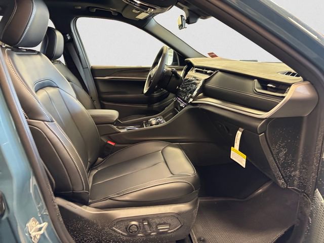 New 2026 Jeep Grand Cherokee Limited w/ Limited Altitude Package image 16