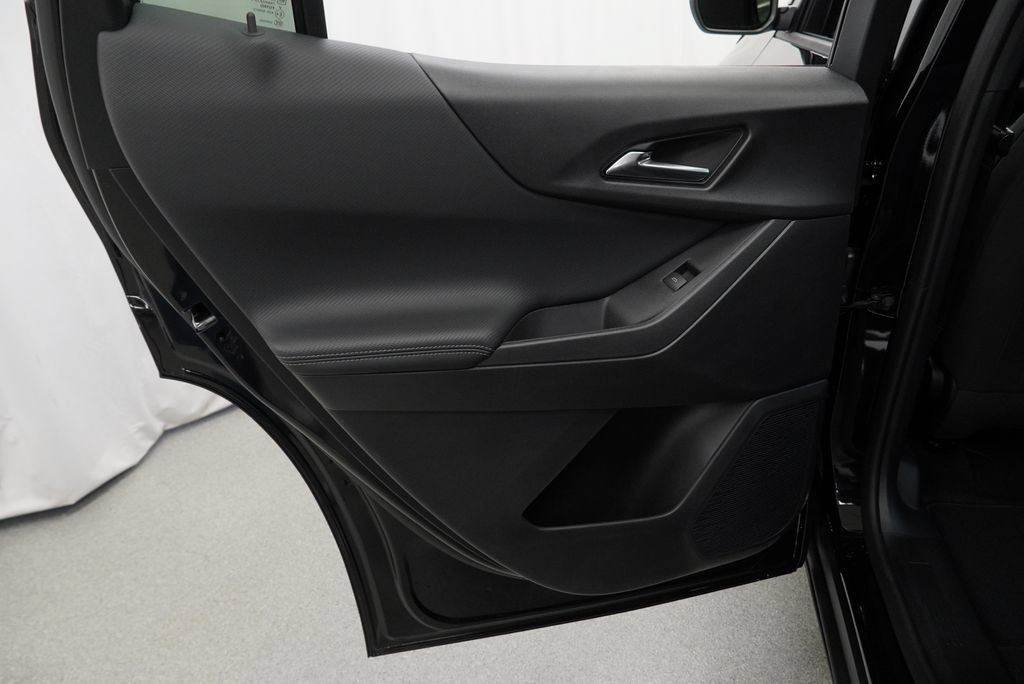 New 2027 Chevrolet Equinox LT FWD image 24