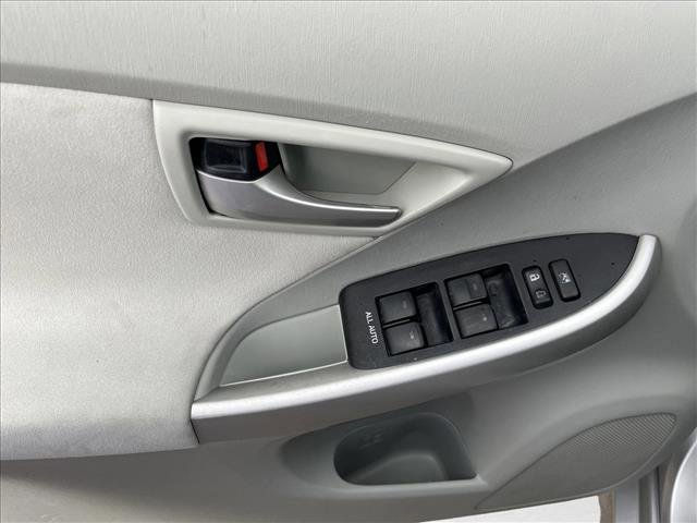 Used 2015 Toyota Prius Two image 18