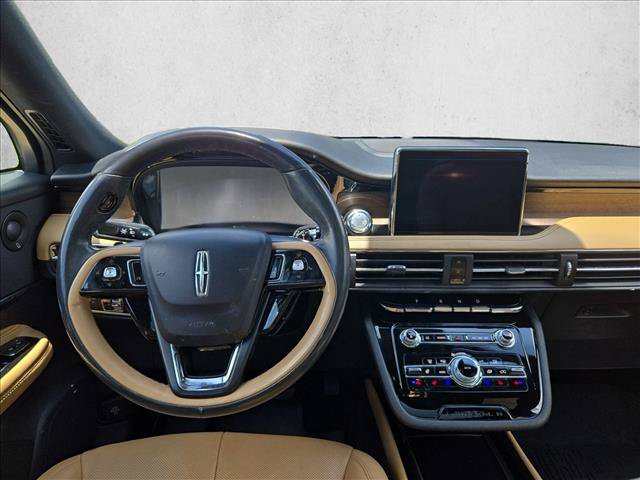 Used 2021 Lincoln Corsair Reserve w/ Elements Package FWD image 18