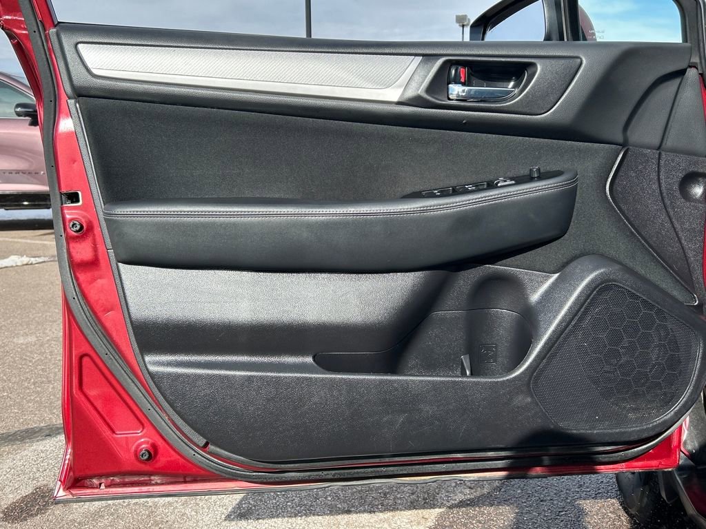 Used 2017 Subaru Outback 2.5i Premium image 27