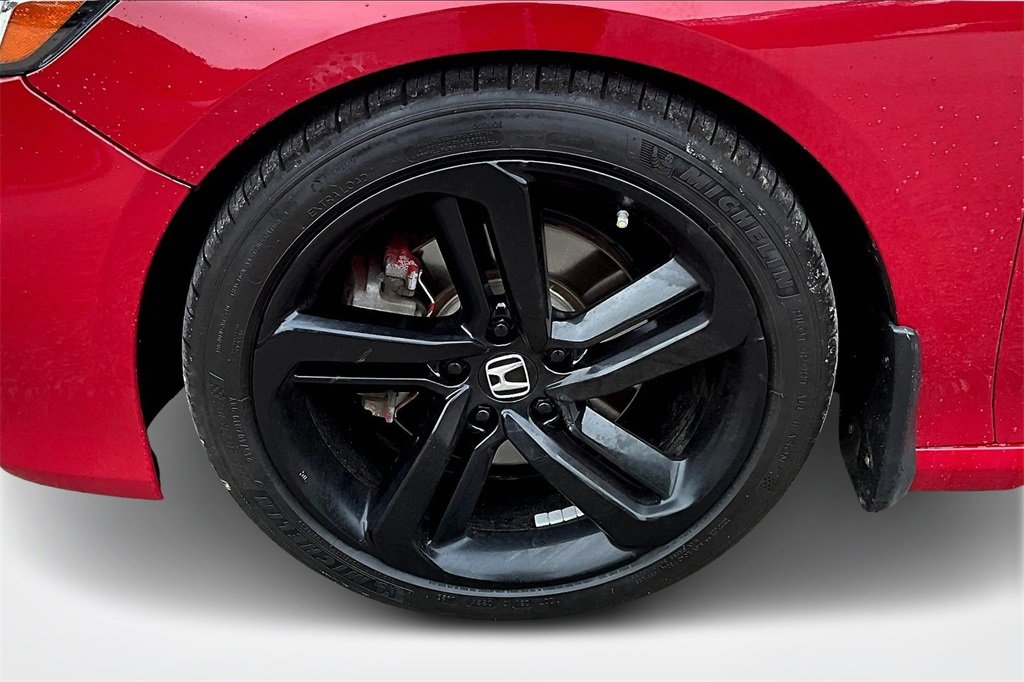 Used 2018 Honda Accord Sport image 31
