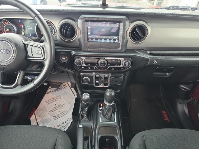 Used 2021 Jeep Gladiator Sport AWD/4WD image 13
