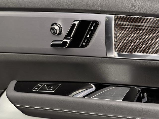 New 2027 Cadillac Vistiq Luxury AWD/4WD image 22