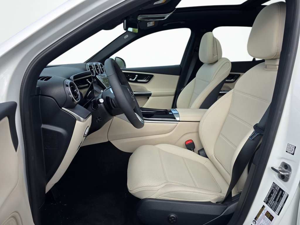 New 2026 Mercedes-Benz GLC 300 4MATIC image 12