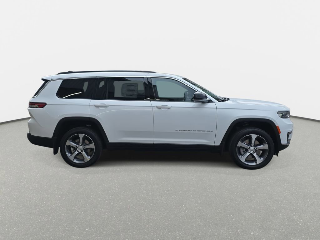 New 2025 Jeep Grand Cherokee L Limited w/ MOPAR Finishing Package image 4