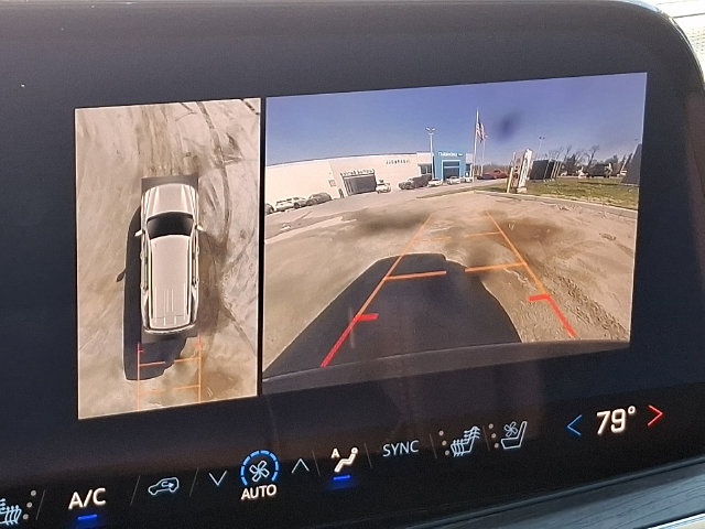 Used 2026 Chevrolet Tahoe Premier AWD/4WD image 11