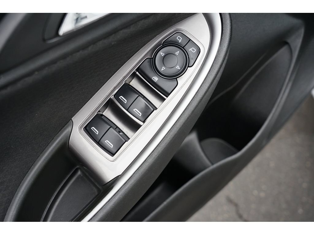 Used 2020 Chevrolet Malibu LS image 16