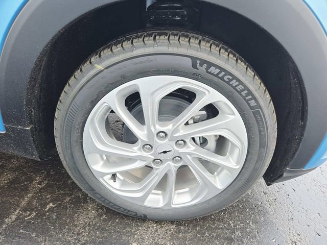 New 2027 Chevrolet Bolt LT w/ Comfort Package image 11