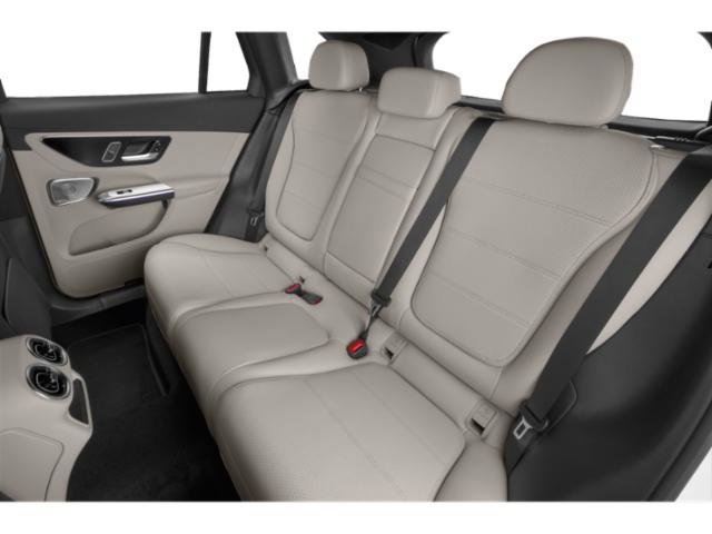 Used 2025 Mercedes-Benz GLC 350e 4MATIC image 12