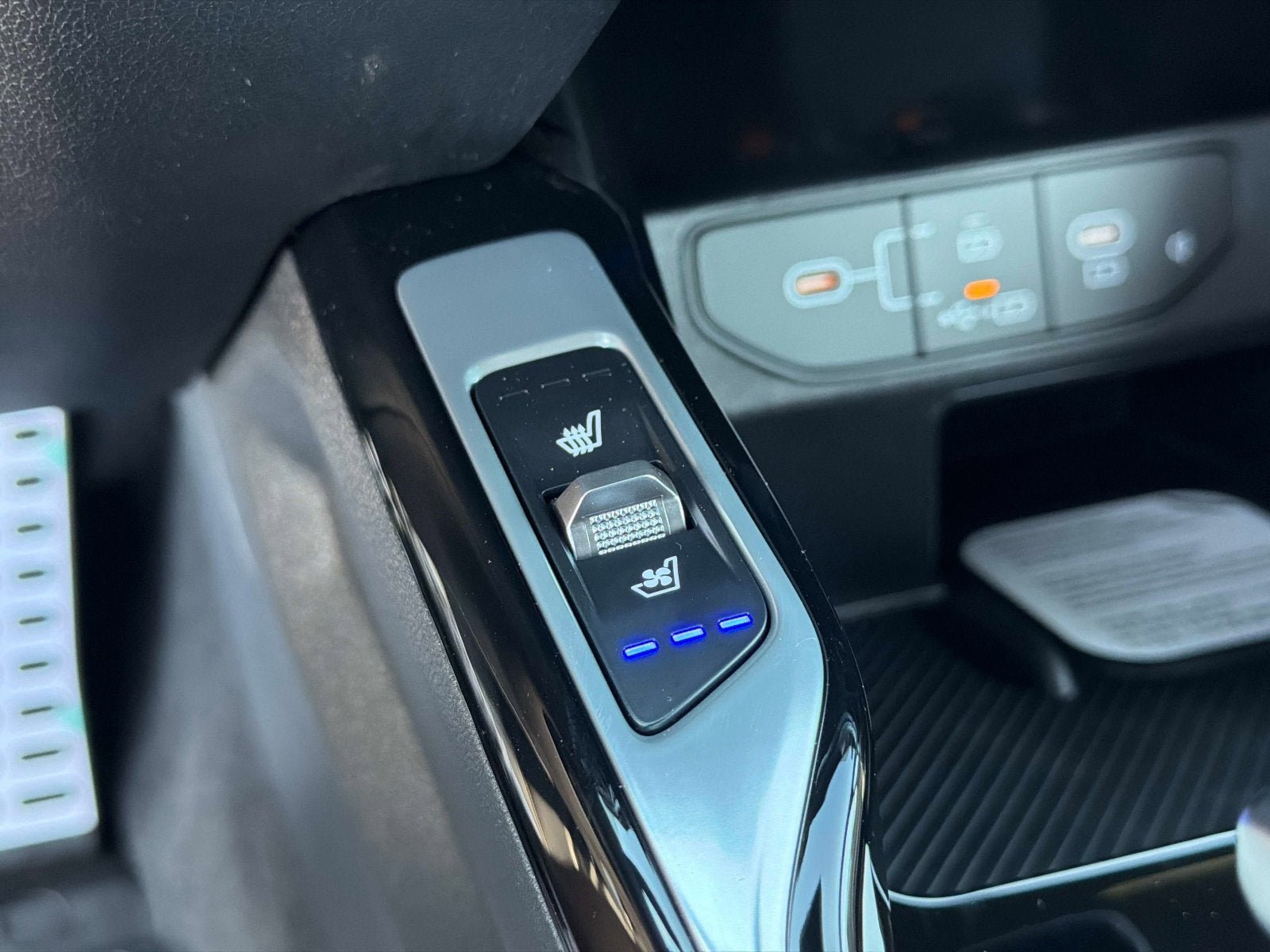 New 2026 Kia Sorento SX Prestige AWD/4WD image 24