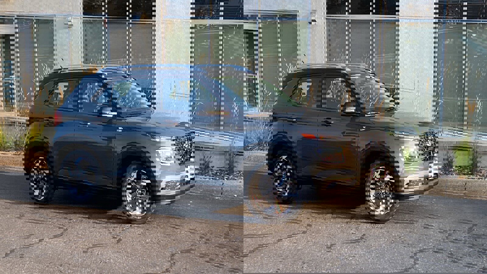 Certified 2024 Hyundai Venue Limited image 1