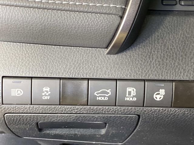 Used 2024 Toyota Camry SE w/ Cold Weather Package AWD/4WD image 13