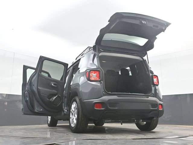 Used 2018 Jeep Renegade Altitude FWD image 53