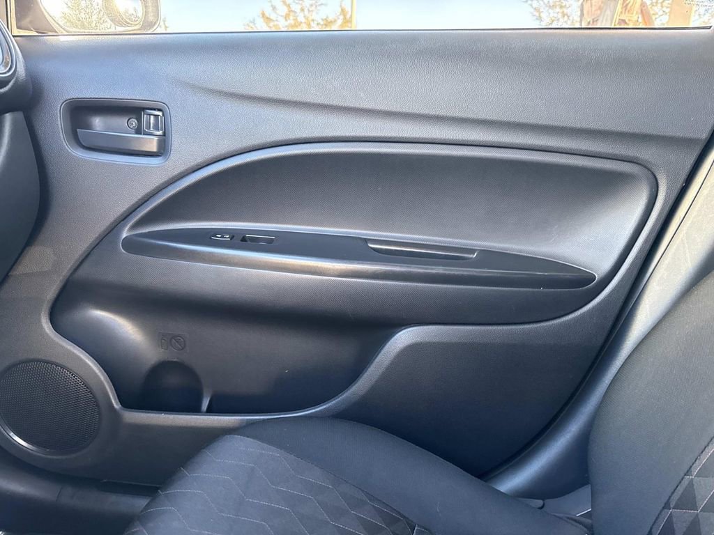 Used 2021 Mitsubishi Mirage ES image 30