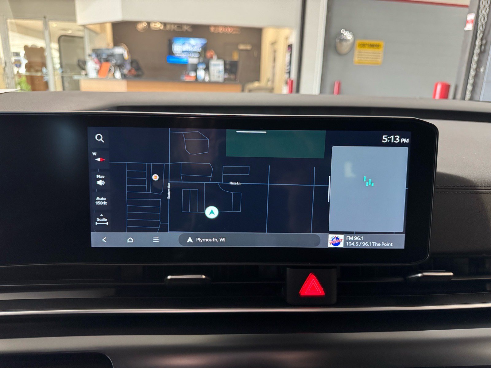 Used 2025 Kia Carnival FWD image 28