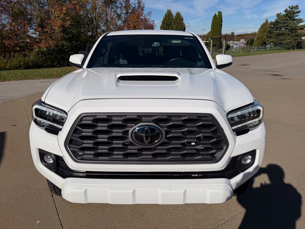 Certified 2023 Toyota Tacoma TRD Sport AWD/4WD image 8