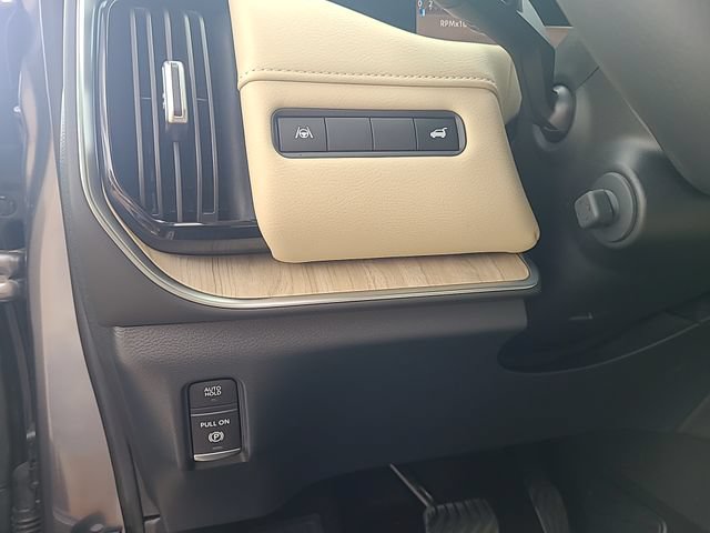 New 2026 Nissan Armada Platinum AWD/4WD image 13