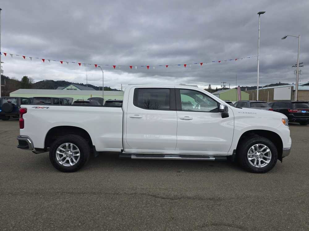 Used 2023 Chevrolet Silverado 1500 LT w/ Protection Package image 6