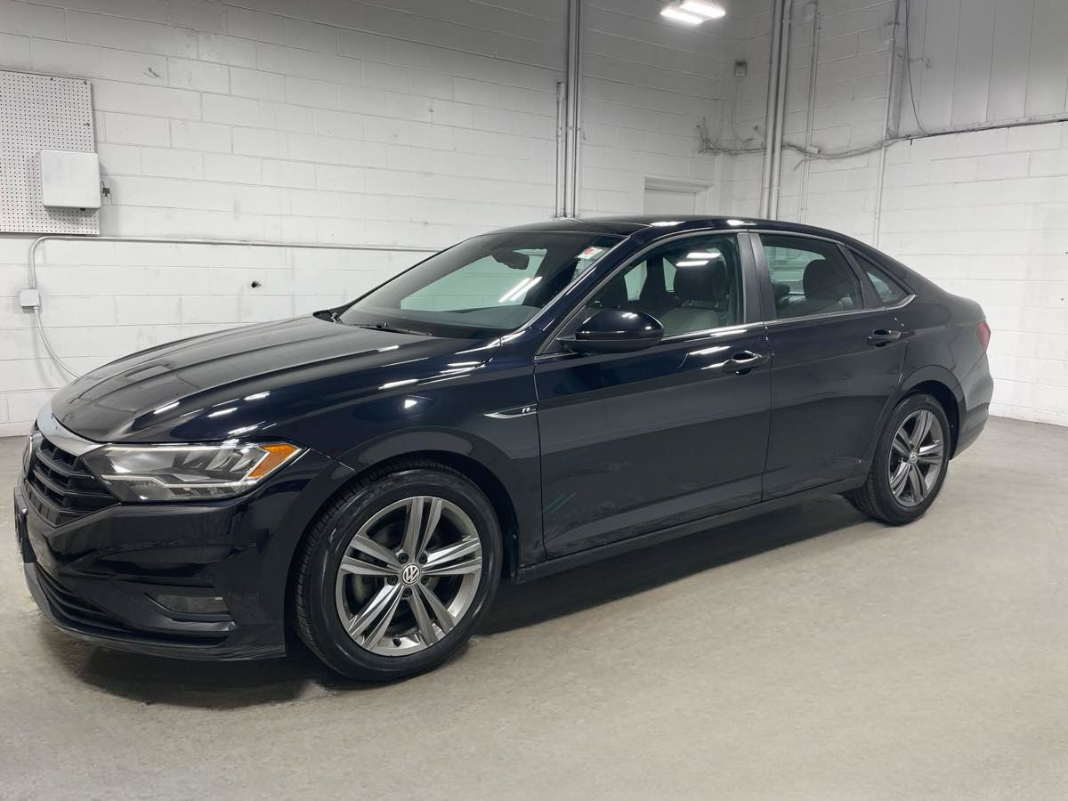 Used 2020 Volkswagen Jetta R-Line FWD image 1