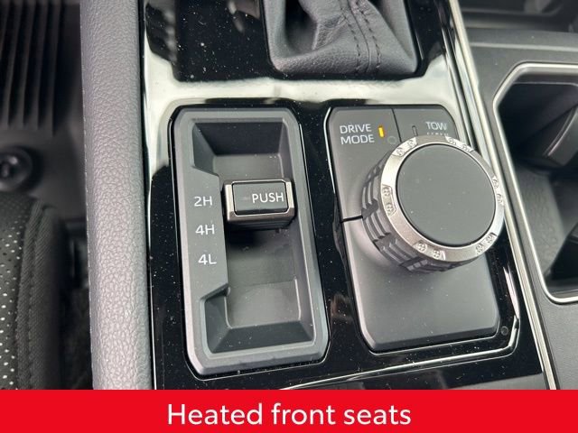 Used 2025 Toyota Tundra Limited AWD/4WD image 30