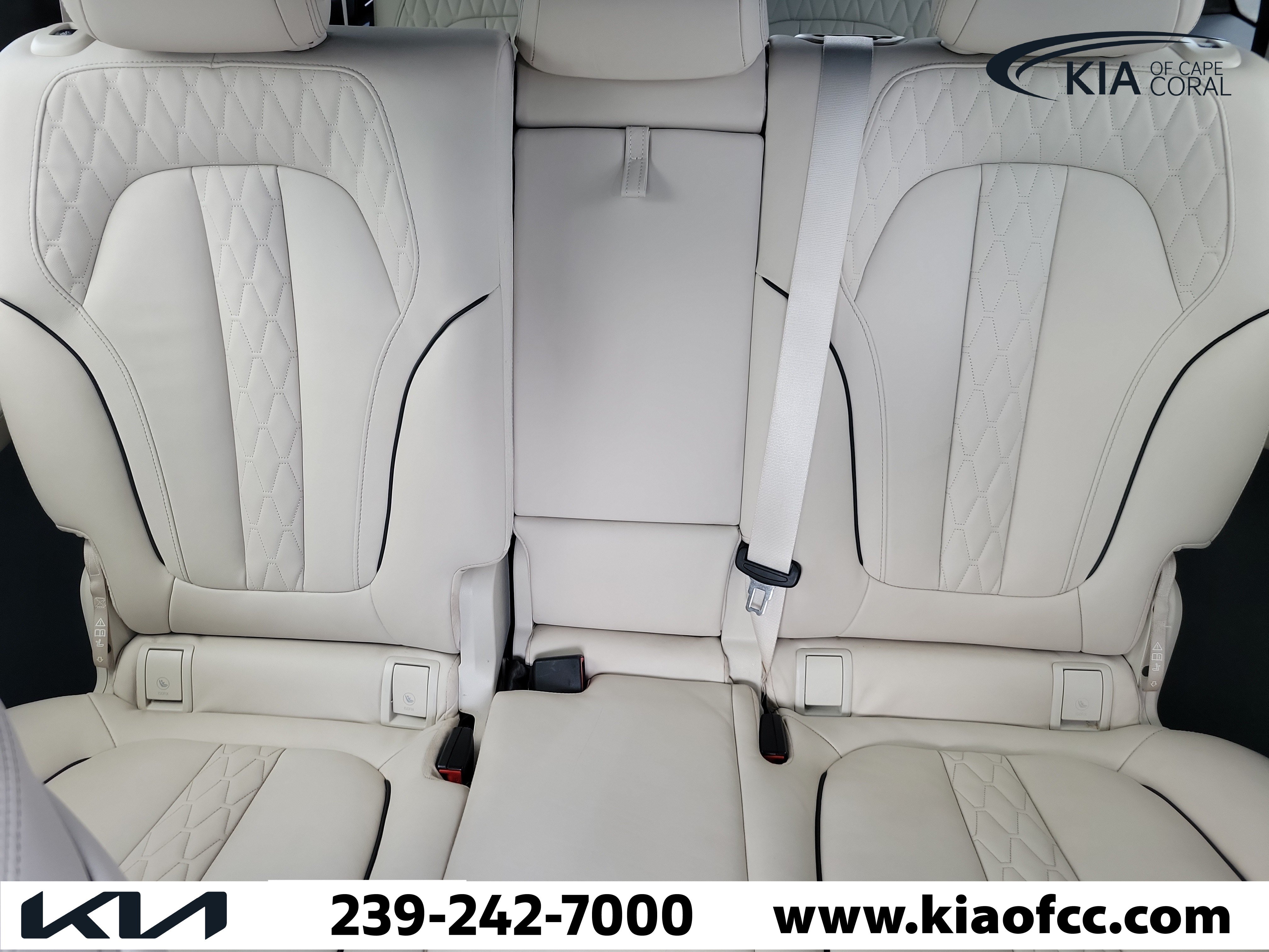 Used 2025 BMW X7 M60i AWD/4WD image 31