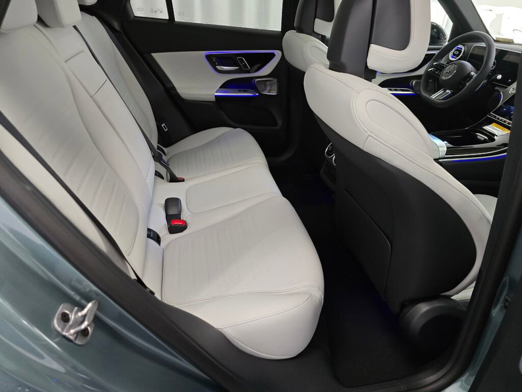 New 2026 Mercedes-Benz GLC 350e 4MATIC image 20