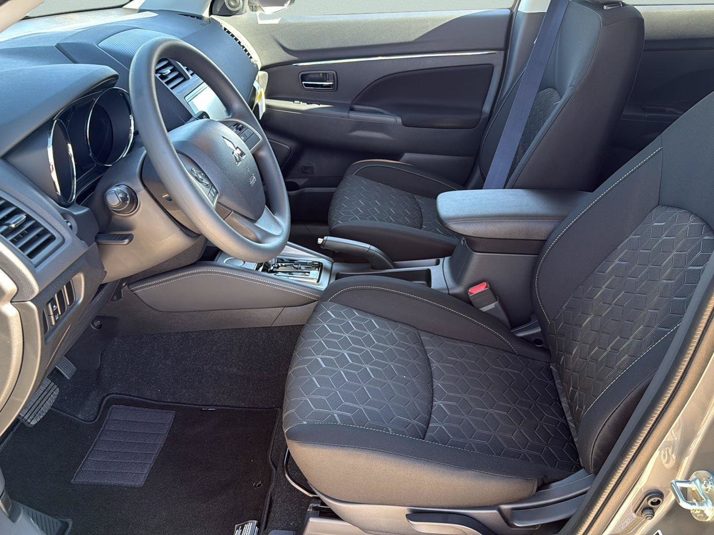 New 2027 Mitsubishi Outlander Sport FWD image 22