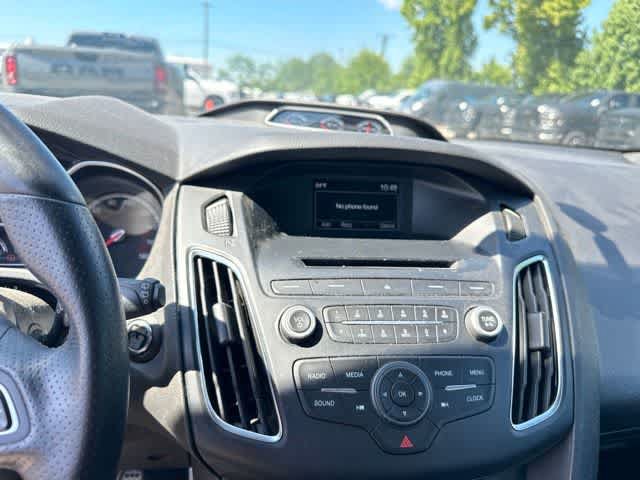 Used 2016 Ford Focus ST FWD image 9
