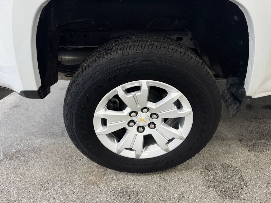 Used 2022 Chevrolet Colorado LT w/ Fleet Safety Package RWD image 24