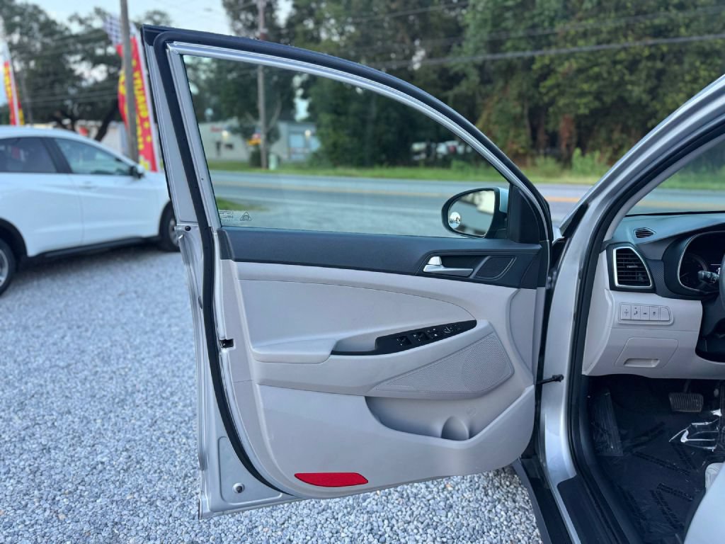 Used 2020 Hyundai Tucson Value FWD image 8