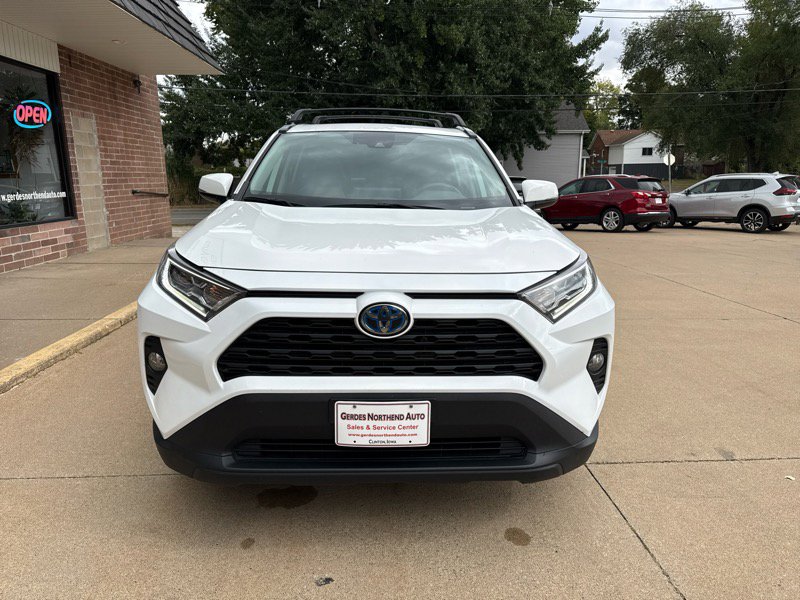 Used 2020 Toyota RAV4 XLE image 29
