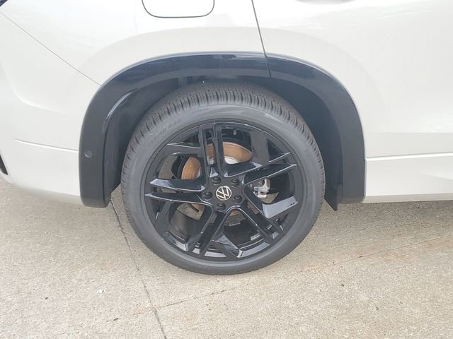 New 2026 Volkswagen Tiguan SE R-Line image 5