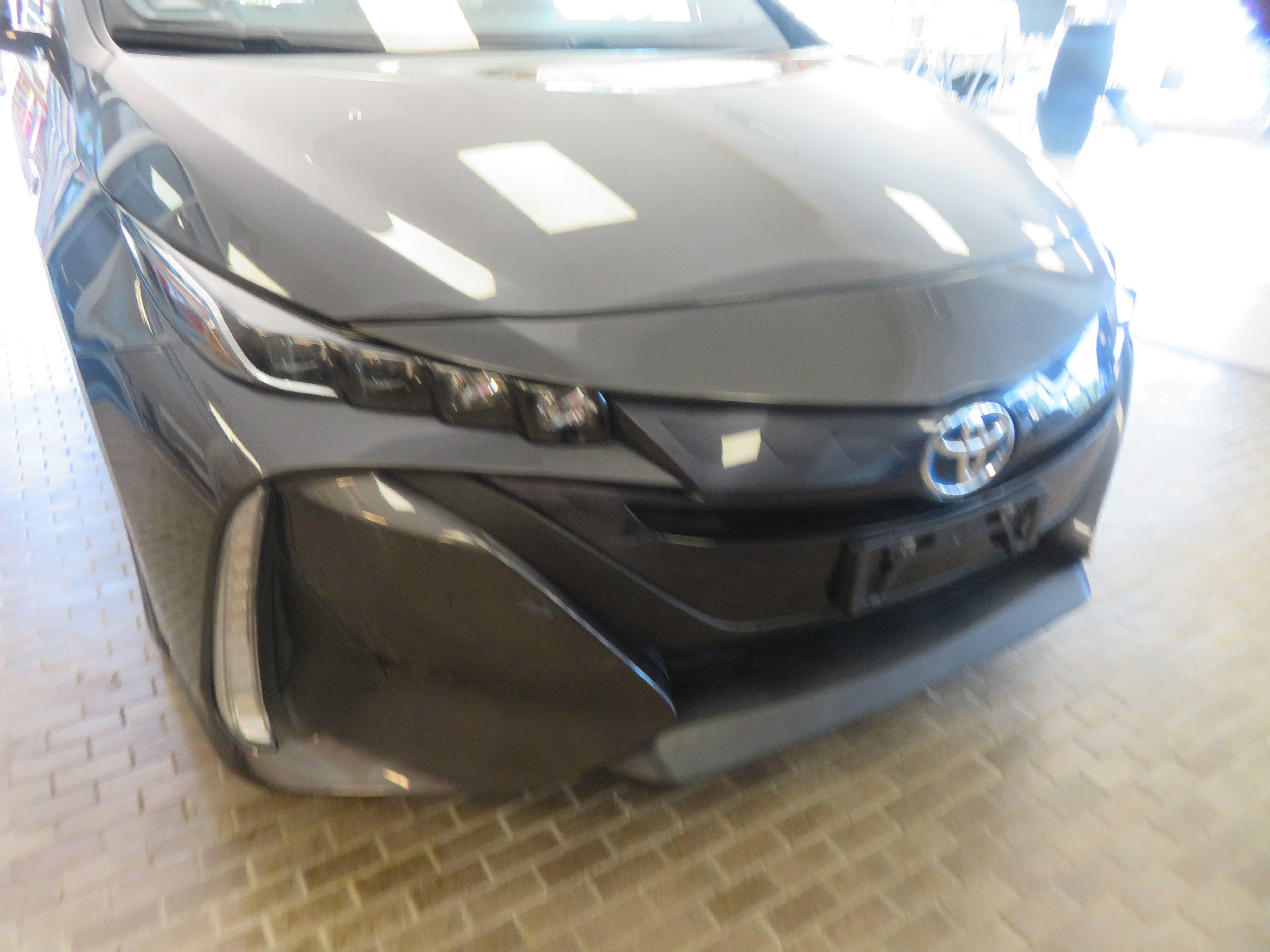 Used 2018 Toyota Prius Prime Premium FWD image 63