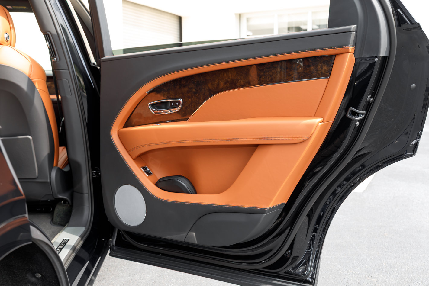 Certified 2023 Bentley Bentayga Extended Wheelbase AWD/4WD image 56