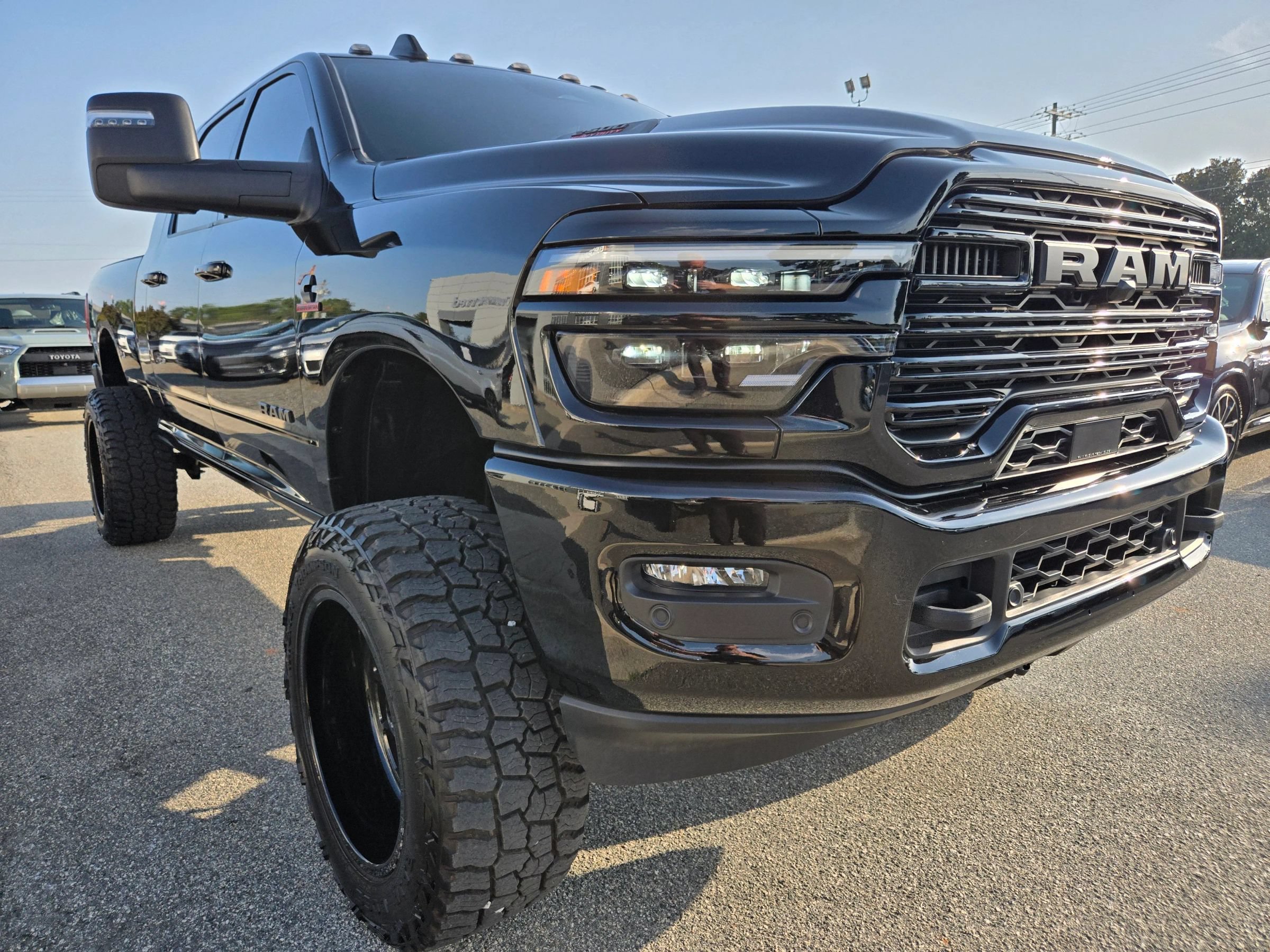 Used 2025 RAM 2500 Laramie w/ Night Edition AWD/4WD image 24