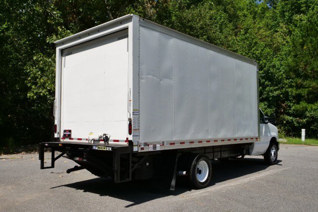 Used 2024 Ford E-450 and Econoline 450 Super Duty w/ Power Windows & Locks Group RWD image 9