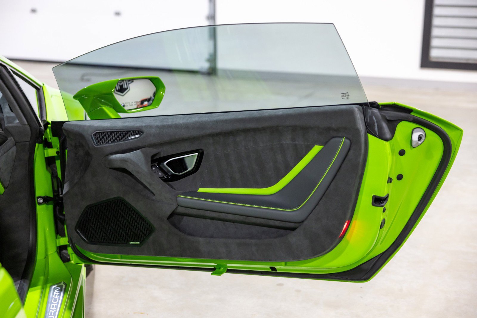 Used 2024 Lamborghini Huracan Tecnica image 29