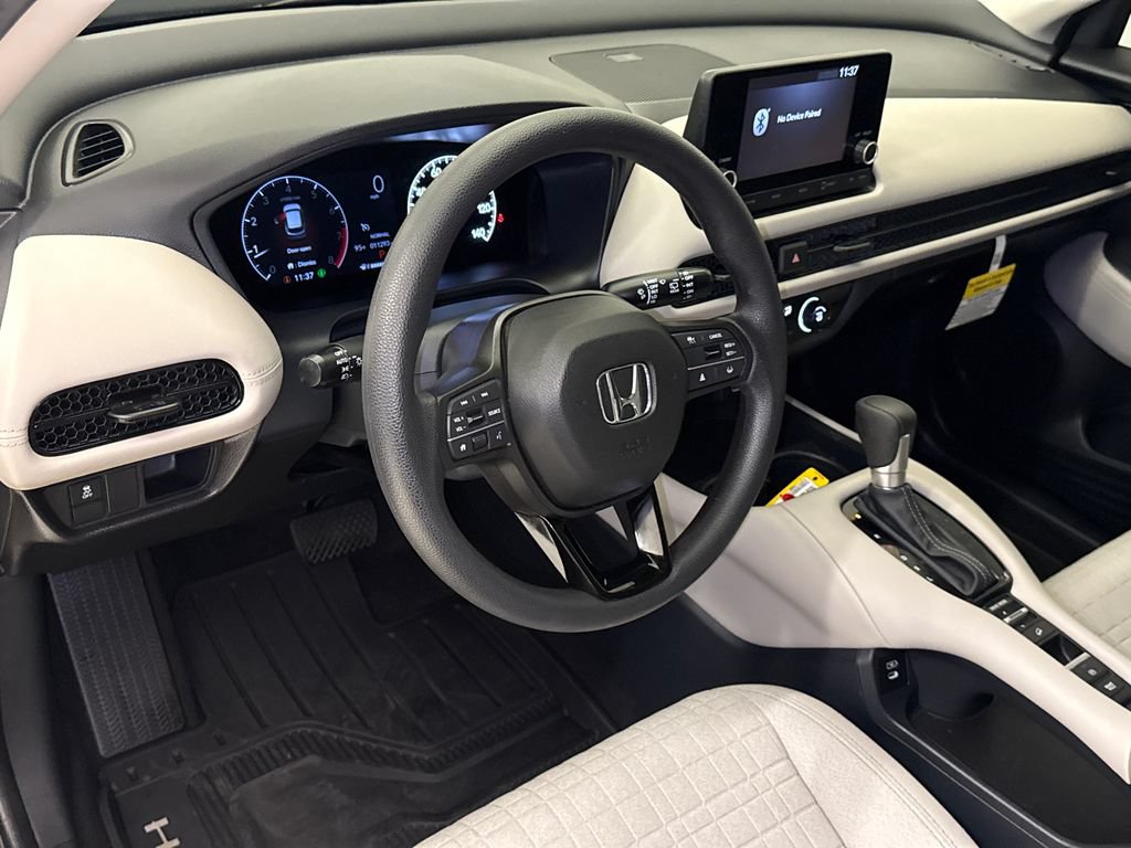Certified 2025 Honda HR-V LX image 18
