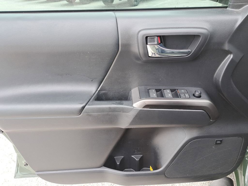 Certified 2022 Toyota Tacoma Limited image 12