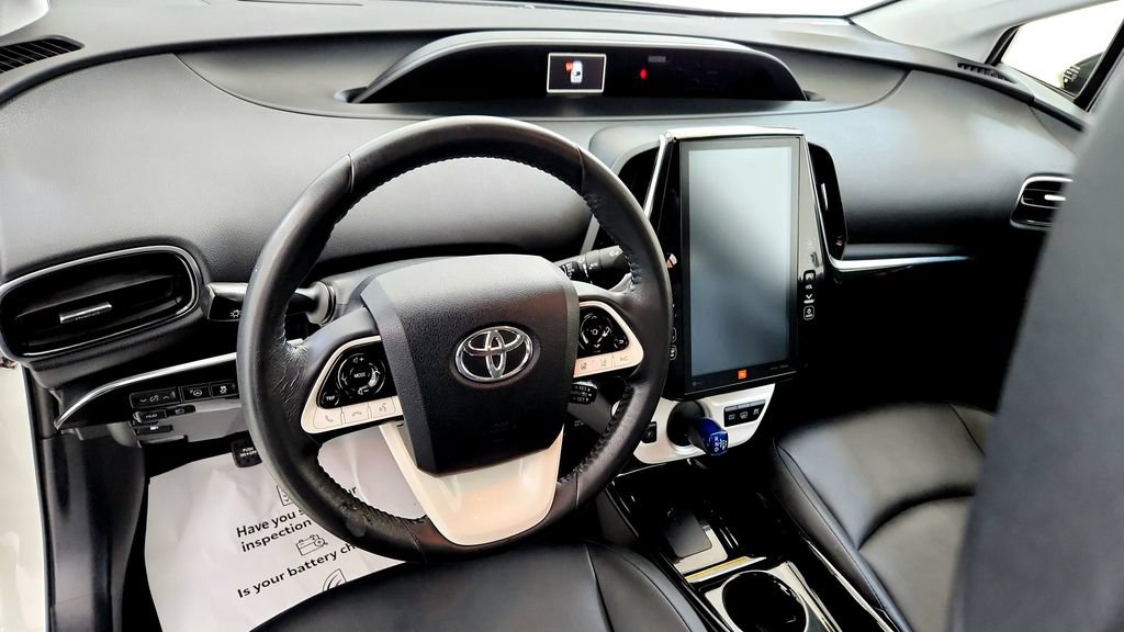 Used 2017 Toyota Prius Prime Advanced w/ Carpet Mat Package FWD image 23