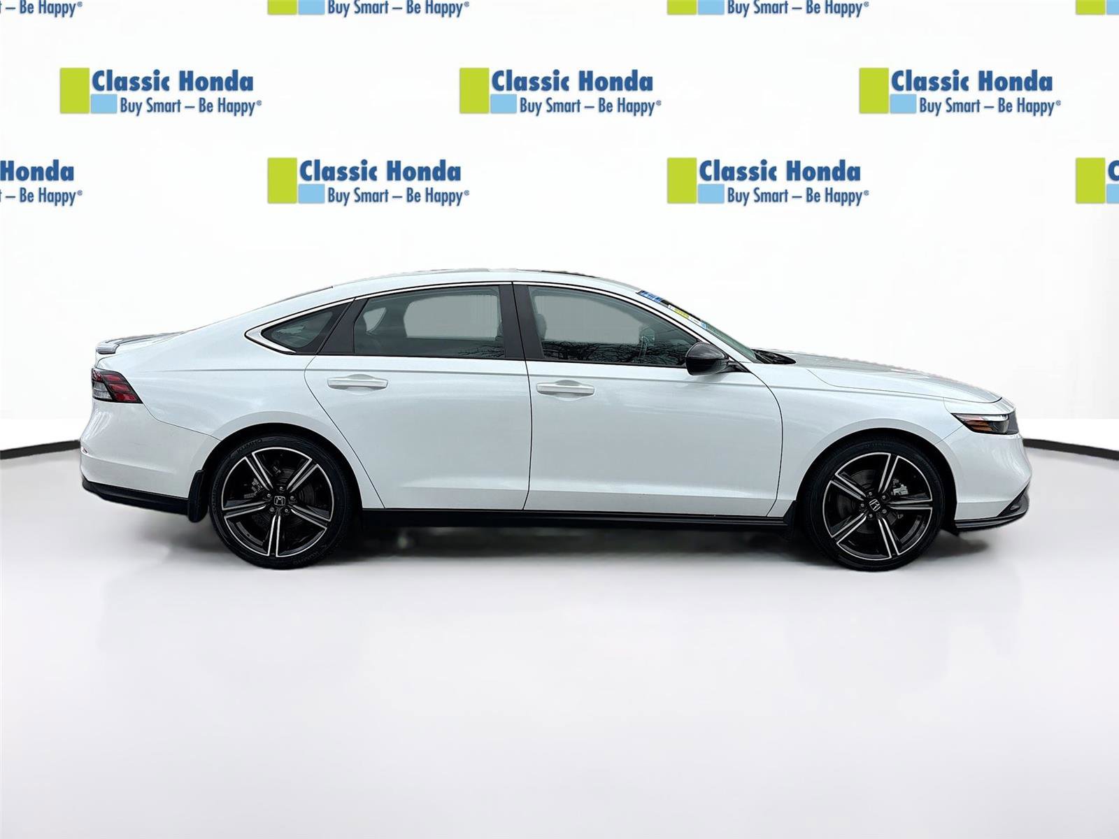 Certified 2023 Honda Accord Sport image 9