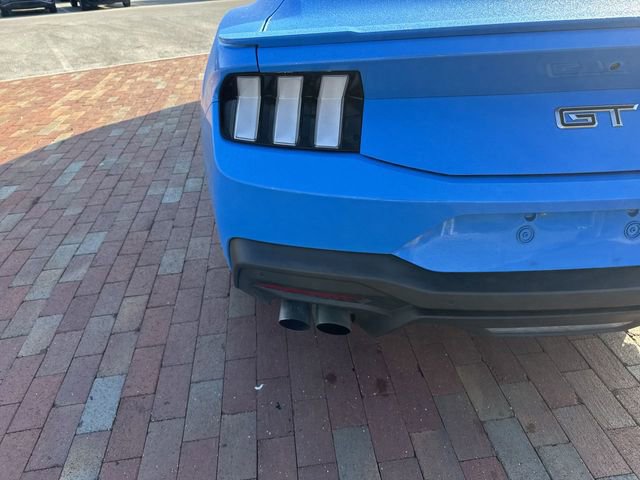 Used 2025 Ford Mustang GT RWD image 8