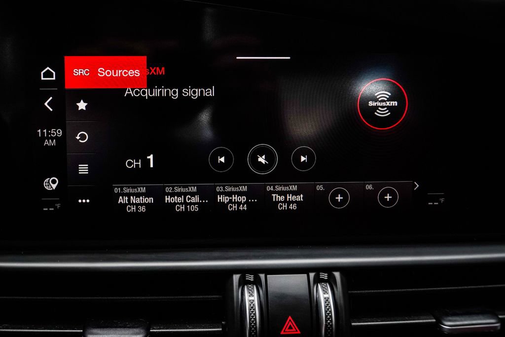 Used 2023 Alfa Romeo Giulia Veloce RWD image 28
