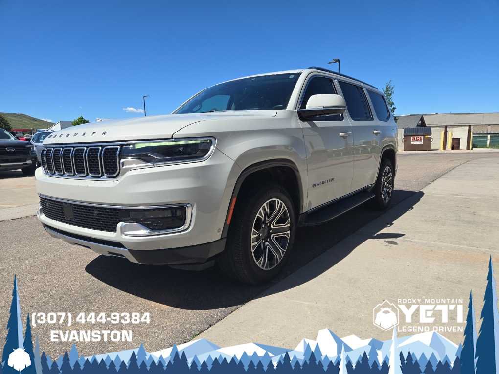 Used 2022 Jeep Wagoneer Series III w/ Rear Seat Video Group 1 AWD/4WD image 8