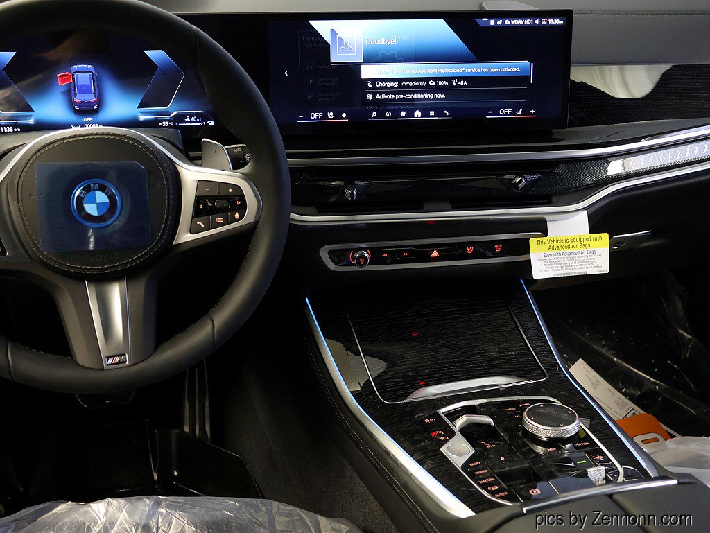 New 2026 BMW X5 xDrive50e w/ M Sport Package AWD/4WD image 17