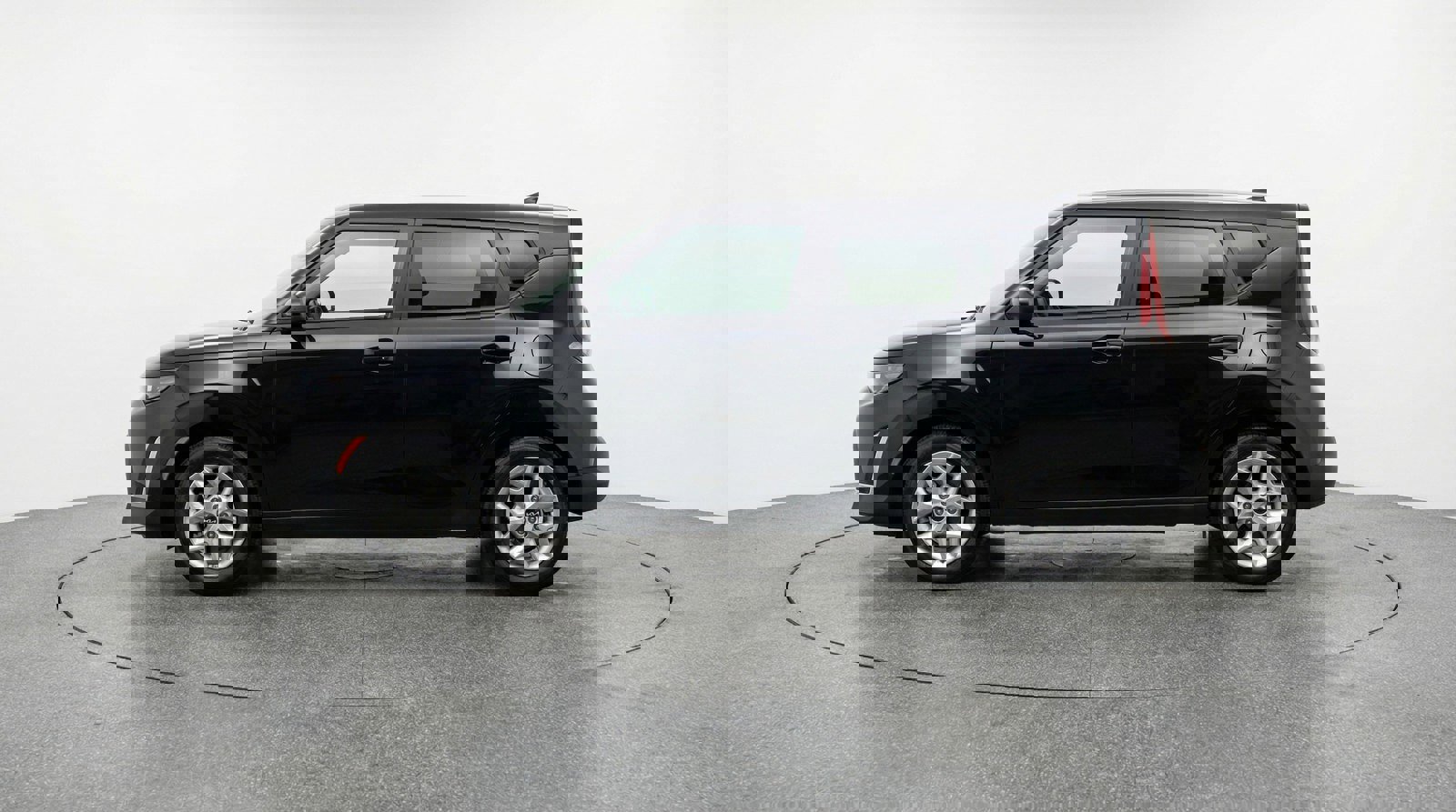 Used 2025 Kia Soul LX w/ LX Technology Package image 4