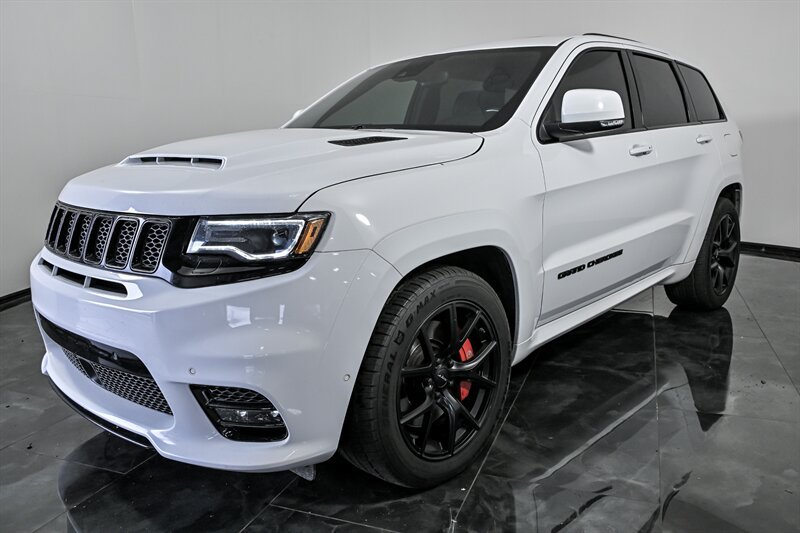 Used 2019 Jeep Grand Cherokee SRT AWD/4WD image 5