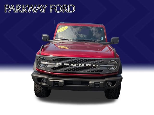 Used 2025 Ford Bronco Badlands AWD/4WD image 2